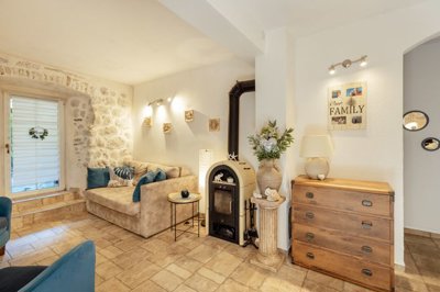 9-kotor-risan-a-charming-stone-house-with-a-l