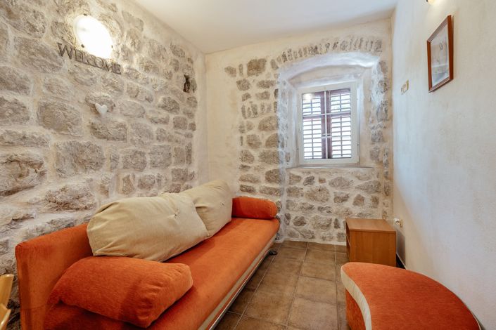 Image No.17-Maison de 10 chambres à vendre à Risan