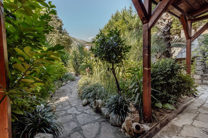 Image No.21-Maison de 10 chambres à vendre à Risan