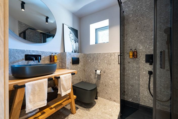 Image No.25-Maison de 9 chambres à vendre à Budva