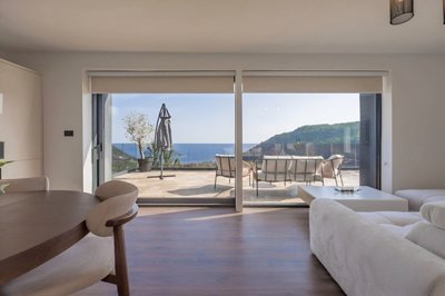 15-8-bdr-villa-with-a-pool-markovici-budva