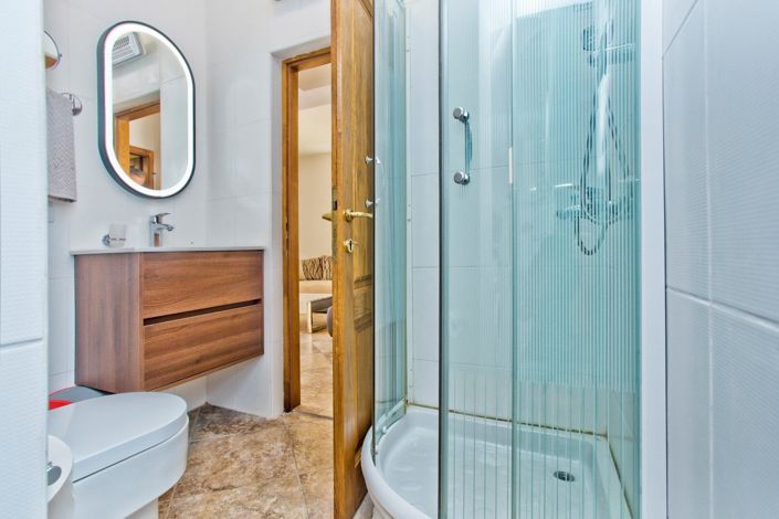 Image No.18-Maison de 4 chambres à vendre à Kotor