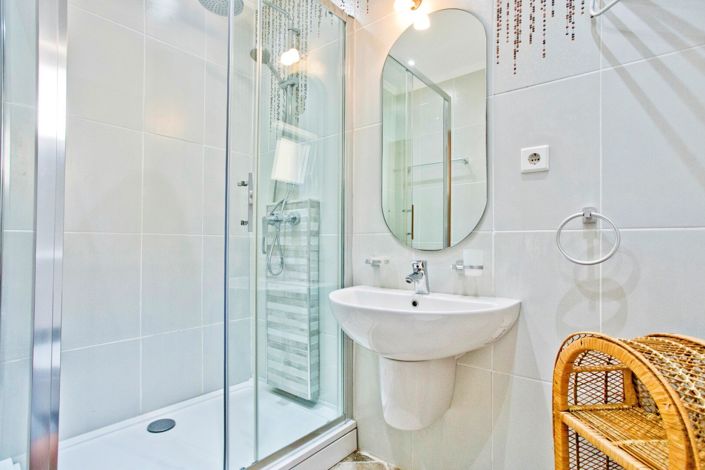 Image No.19-Maison de 4 chambres à vendre à Kotor