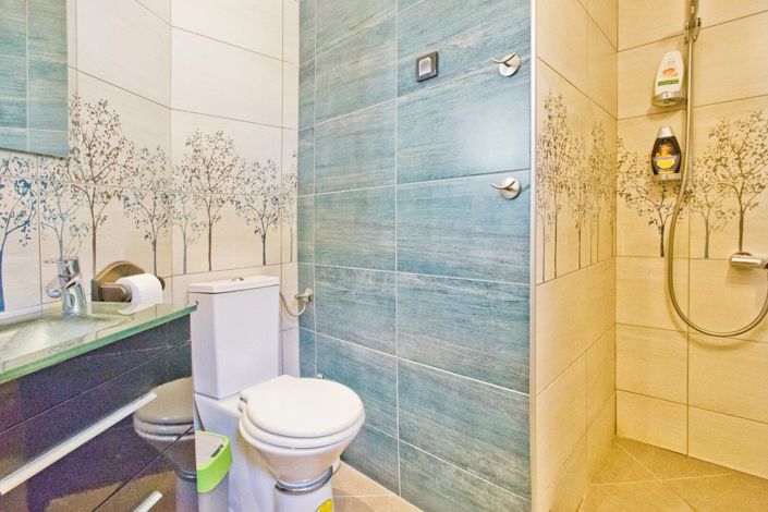 Image No.20-Maison de 4 chambres à vendre à Kotor