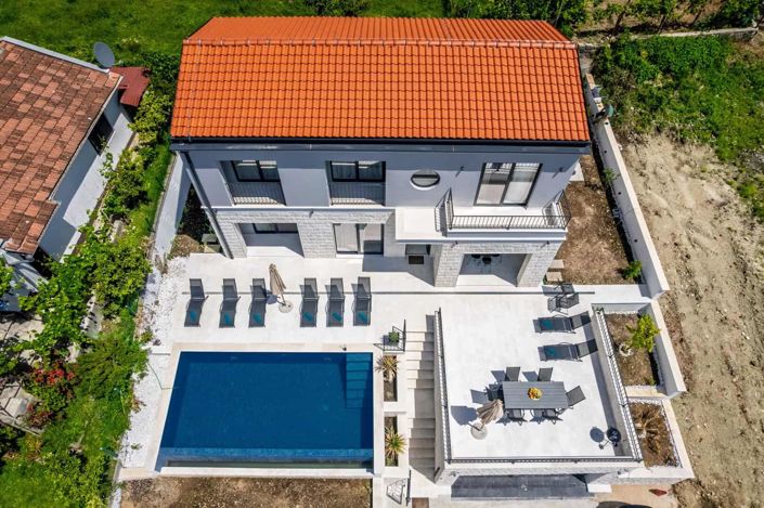 Image No.28-4 Bed House for sale