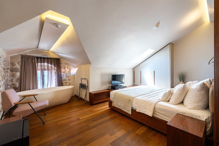 Image No.27-Un hôtel de 7 chambres à vendre à Perast