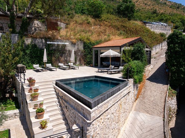 Image No.6-Un hôtel de 7 chambres à vendre à Perast