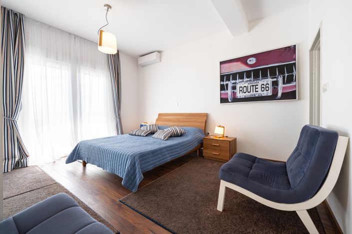 Image No.13-5 Bed House for sale