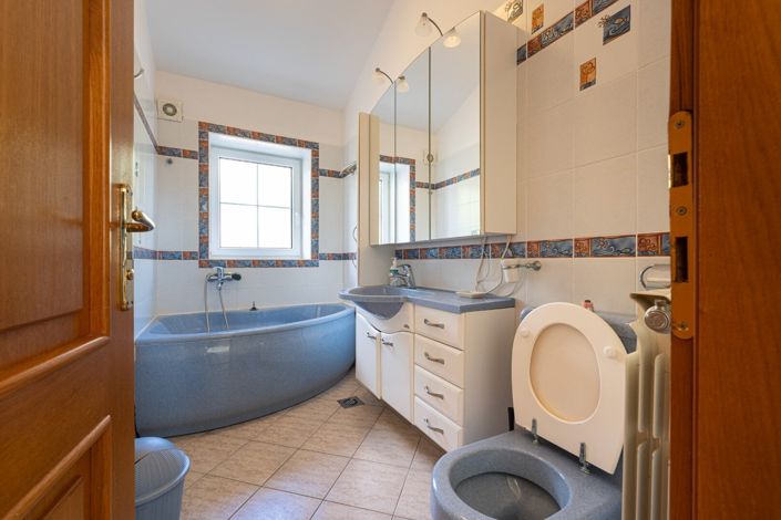 Image No.24-9 Bed Villa for sale