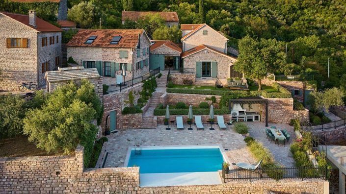 Image No.3-Villa de 4 chambres à vendre à Tivat