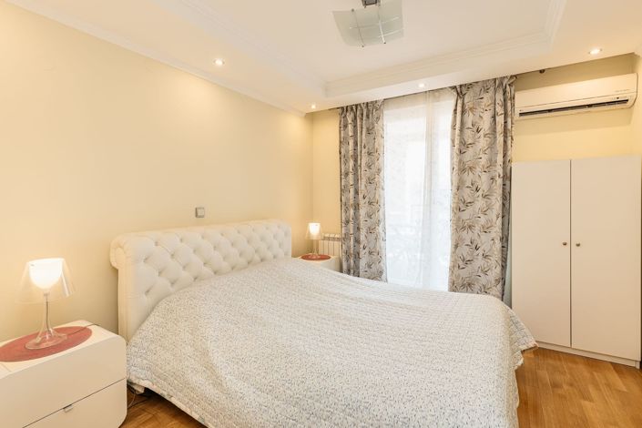 Image No.11-6 Bed Apartment for sale