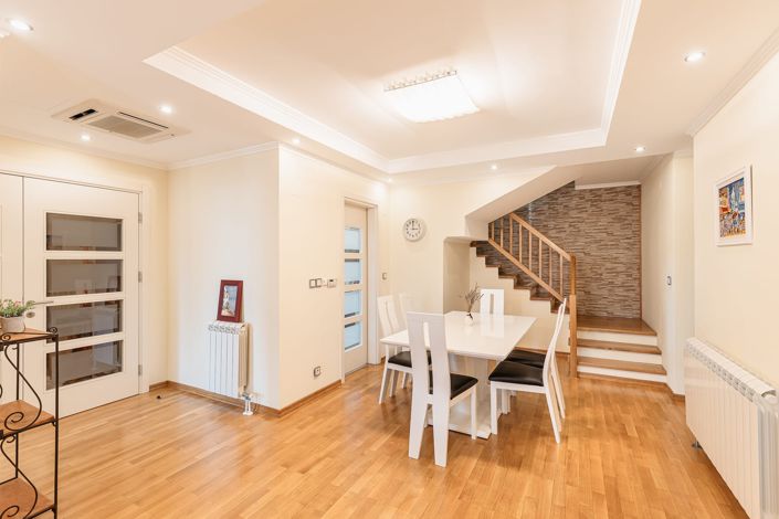 Image No.4-6 Bed Apartment for sale