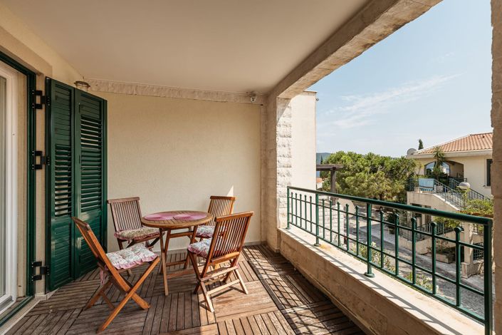 Image No.6-6 Bed Apartment for sale