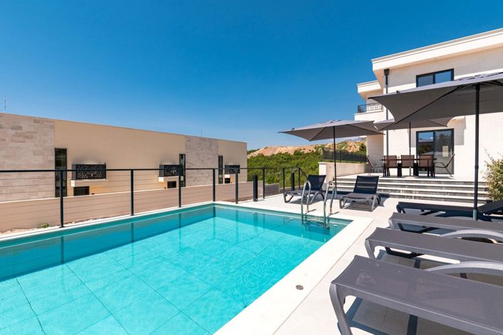 Image No.11-Villa de 5 chambres à vendre à Budva