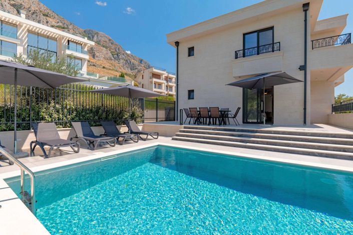 Image No.8-Villa de 5 chambres à vendre à Budva