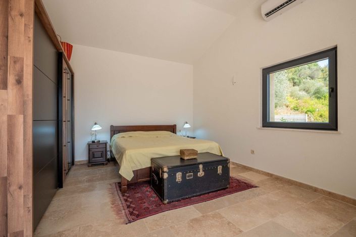 Image No.21-Maison de 4 chambres à vendre à Budva