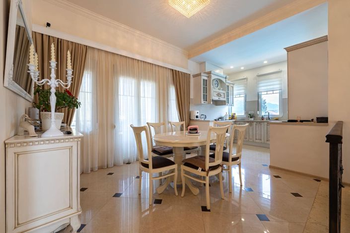 Image No.12-3 Bed House for sale