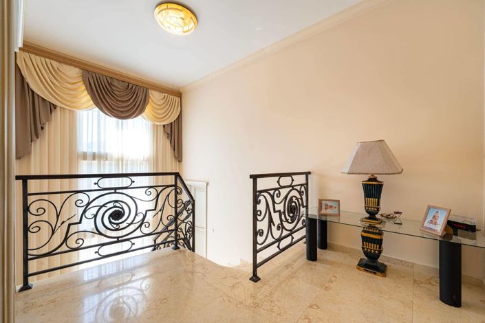 Image No.19-3 Bed House for sale