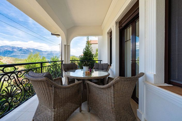 Image No.20-3 Bed House for sale