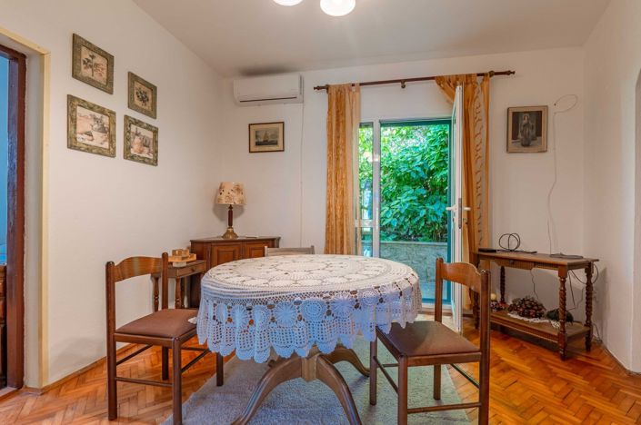 Image No.12-2 Bed House for sale