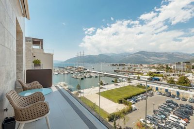 2-tivat-porto-montenegro-luxury-one-bedroom-a