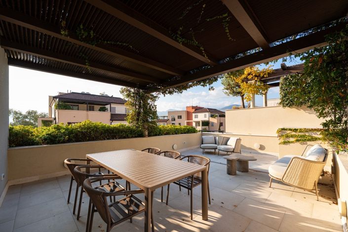 Image No.10-3 Bed Apartment for sale