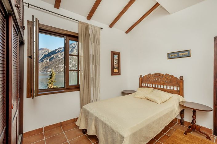 Image No.14-2 Bed Apartment for sale