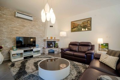 7-new-3-bdr-stone-villa-with-a-pool-rezevici