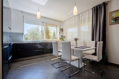 11-new-3-bdr-stone-villa-with-a-pool-rezevici