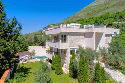 2-new-3-bdr-stone-villa-with-a-pool-rezevici
