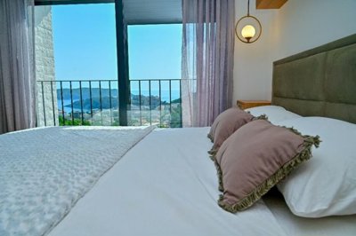 12-two-bedroom-furnished-villa-becici