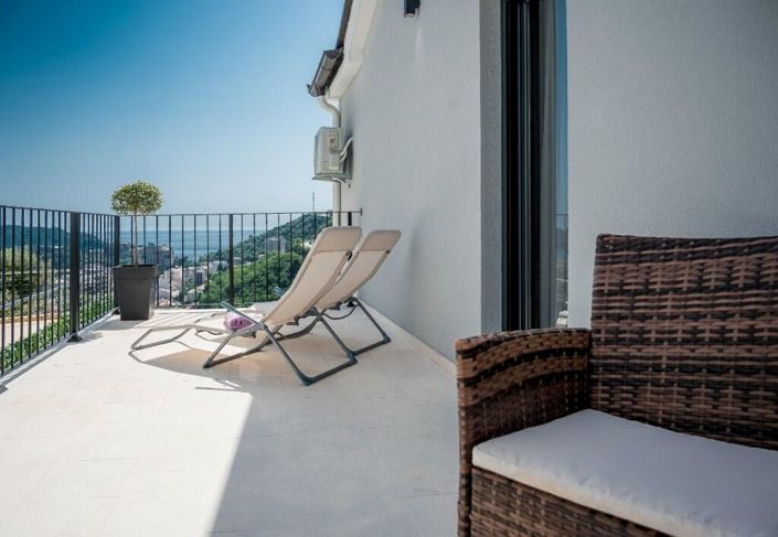 Image No.17-2 Bed Villa for sale