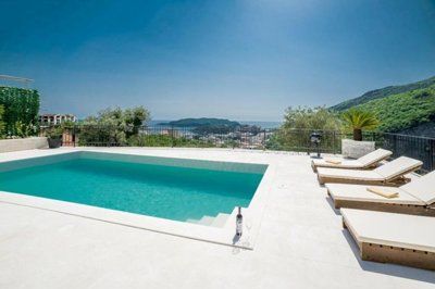 2-two-bedroom-furnished-villa-becici