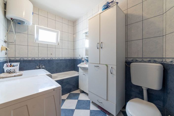 Image No.9-Appartement de 3 chambres à vendre à Tivat