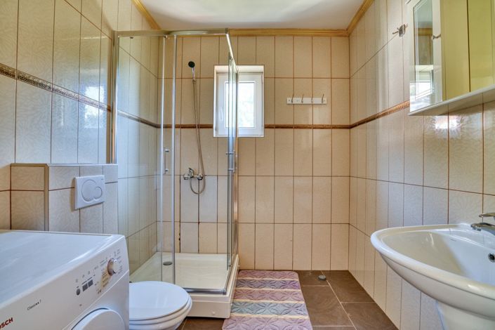 Image No.19-2 Bed Apartment for sale