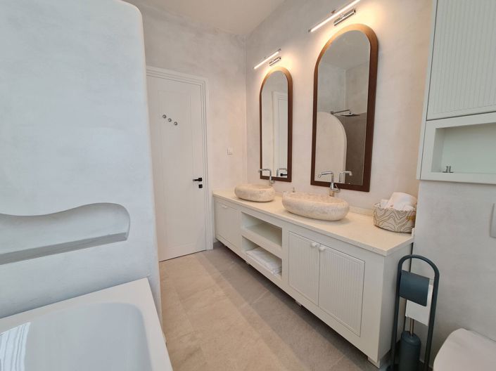 Image No.3-Villa de 5 chambres à vendre à Budva