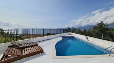 6645cef55fc0b46a18105bc32