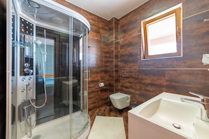 Image No.23-2 Bed Apartment for sale