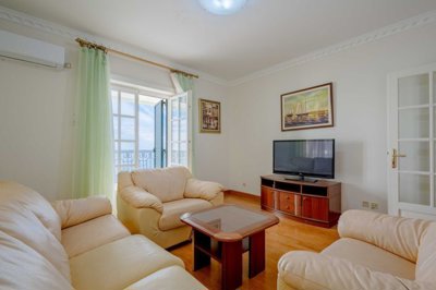 6-waterfront-apartment-sveti-stefan