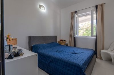 663b6a2b57d008b10073452d9-kotor2c-kavac-four-