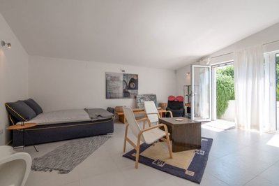 663b6a2b4ecdddb1fcb0c38f11-kotor2c-kavac-four