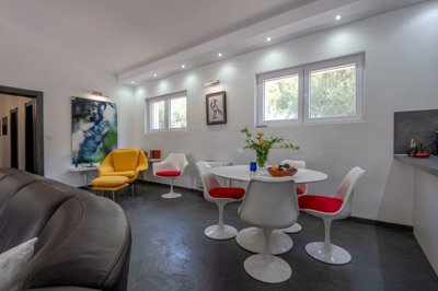 663b6a2b4ebc222642b7c8385-kotor2c-kavac-four-