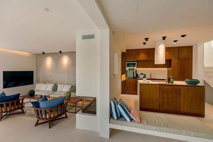 Image No.19-Villa de 9 chambres à vendre à Tivat