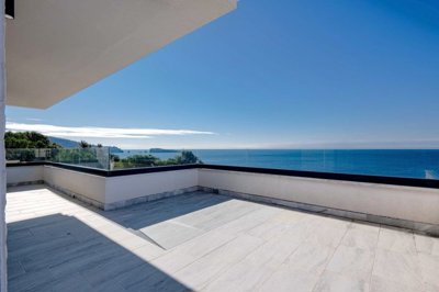 6-1-waterside-luxury-villa-utjeha