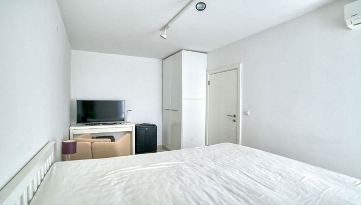 Image No.11-2 Bed Apartment for sale