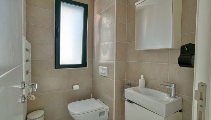 Image No.13-2 Bed Apartment for sale