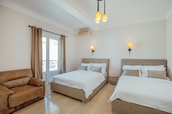 Image No.22-Appartement de 9 chambres à vendre à Kotor