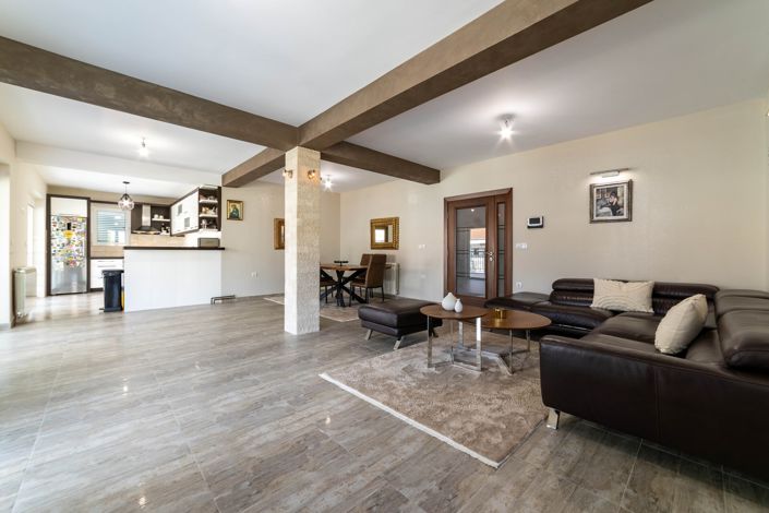 Image No.9-Appartement de 9 chambres à vendre à Kotor