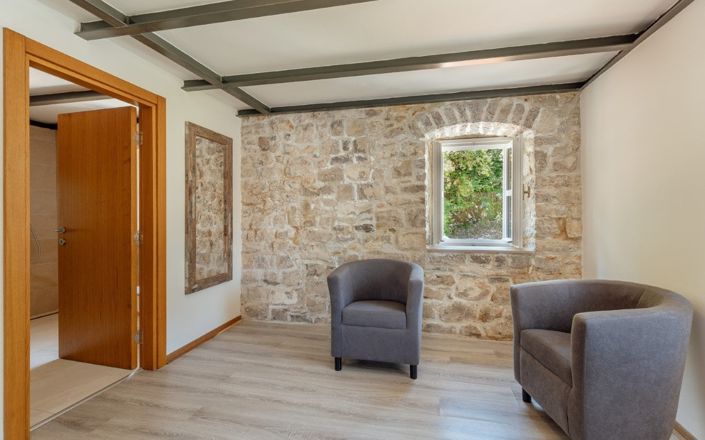 Image No.22-10 Bed Villa for sale