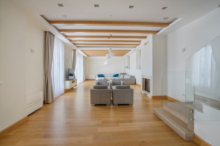 Image No.10-Villa de 4 chambres à vendre à Budva